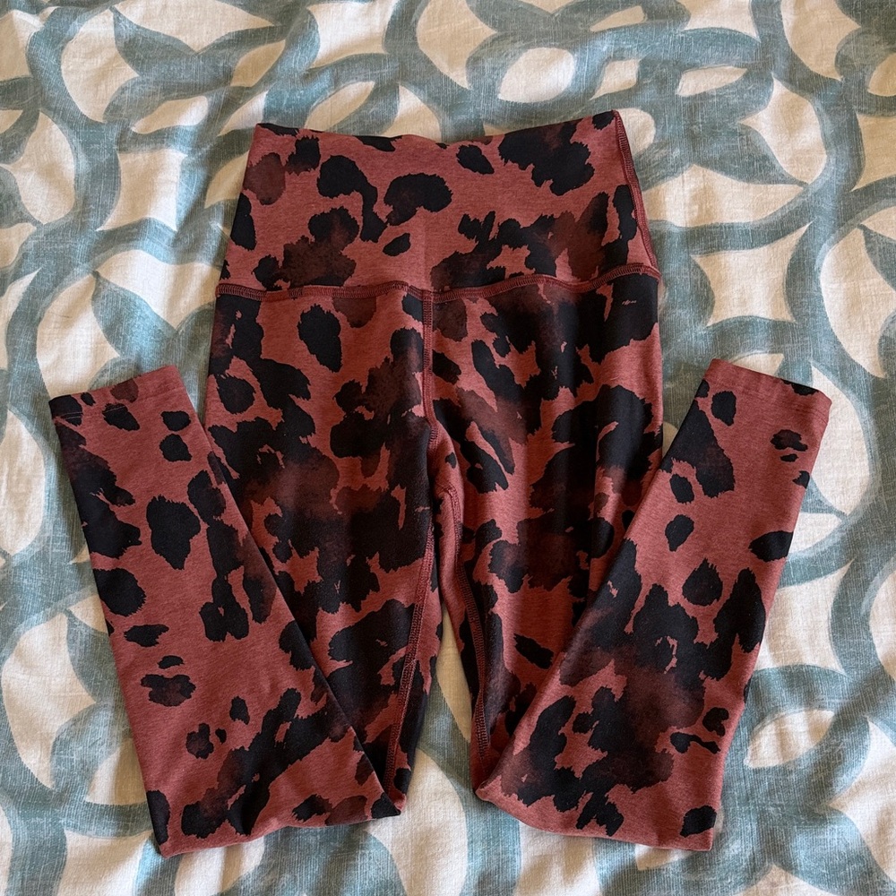 Beyond Yoga Brown and Black Animal Print Leggings